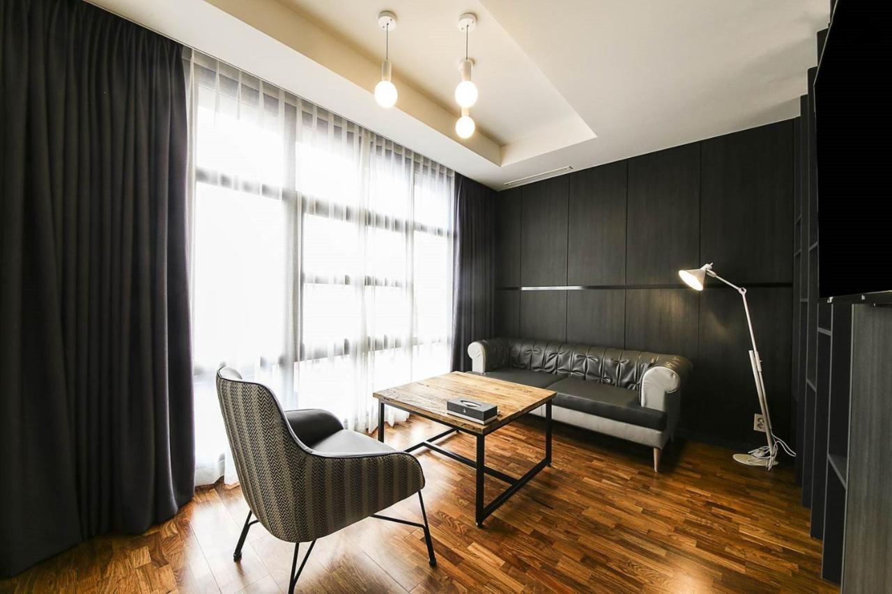 Yeoubi Hotel Ilsan Ni Exterior foto