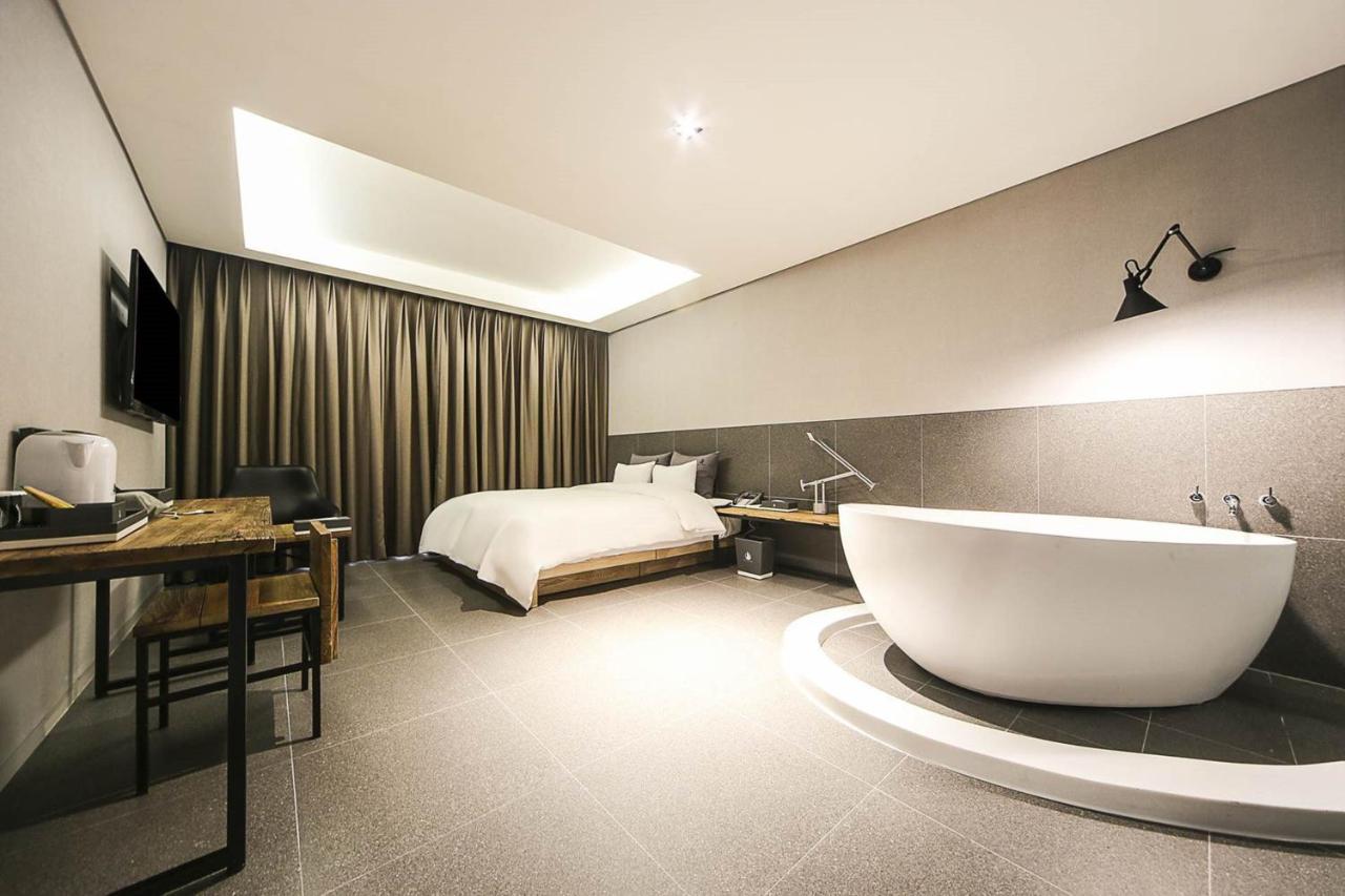 Yeoubi Hotel Ilsan Ni Exterior foto